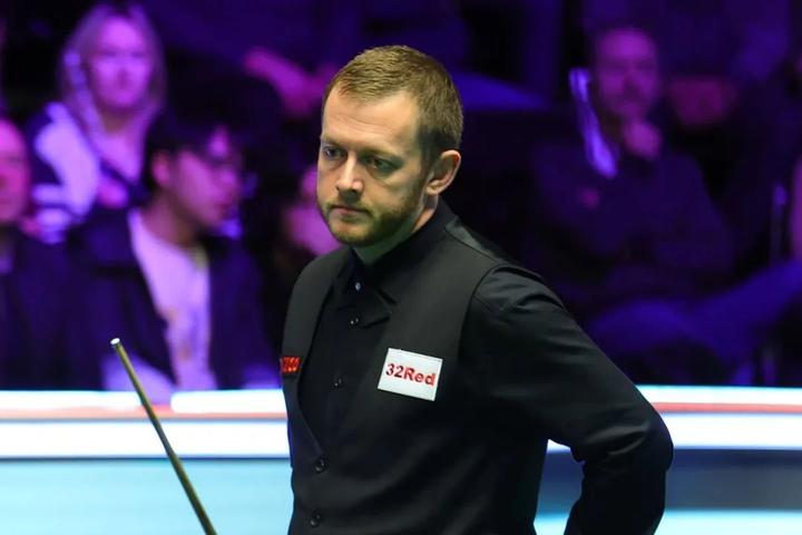 利用边路突 利用边路突